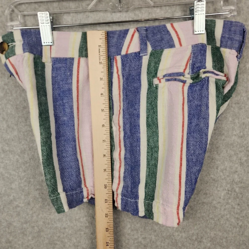 Old Navy Women's Everyday Short Shorts‎ Size 8 Striped Linen Blend